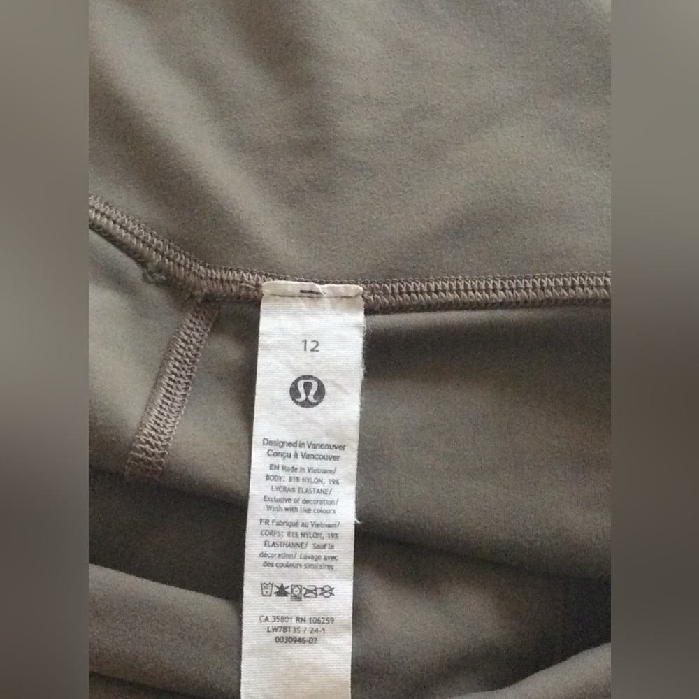 Lululemon Align High-Rise Short 6" in Nomad ~ Size 12 - Picture 7 of 8